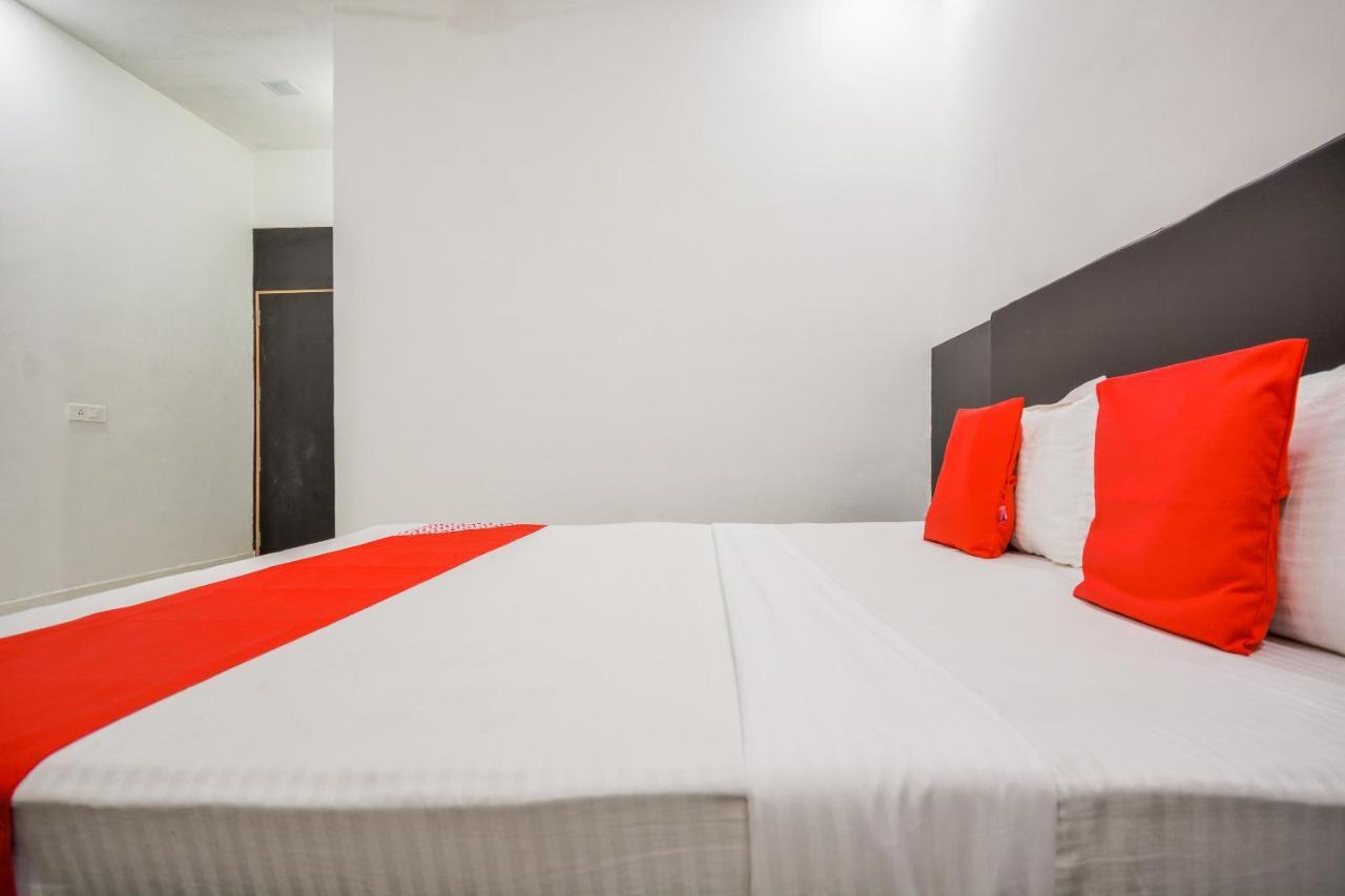 Oyo 43505 Hotel The White House Hisār Extérieur photo