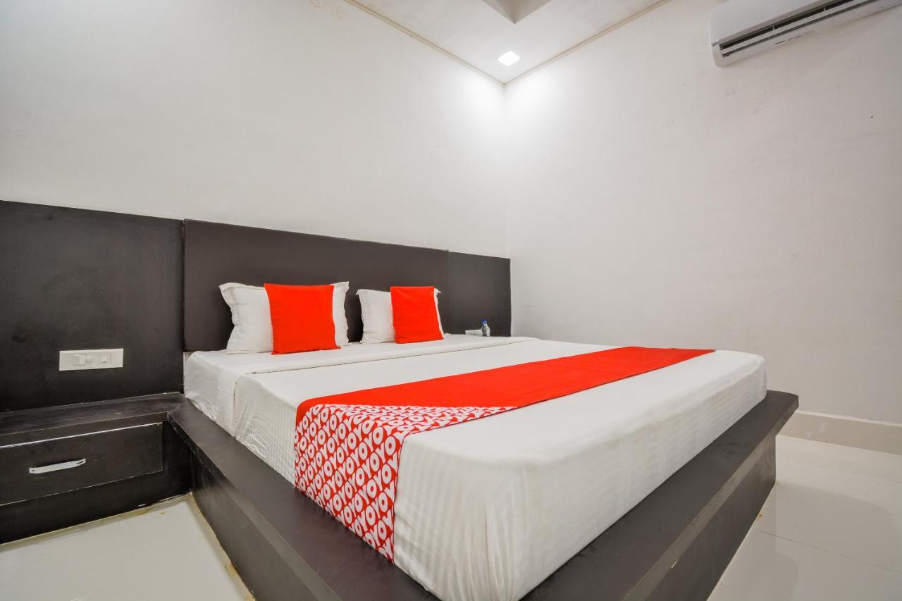 Oyo 43505 Hotel The White House Hisār Extérieur photo